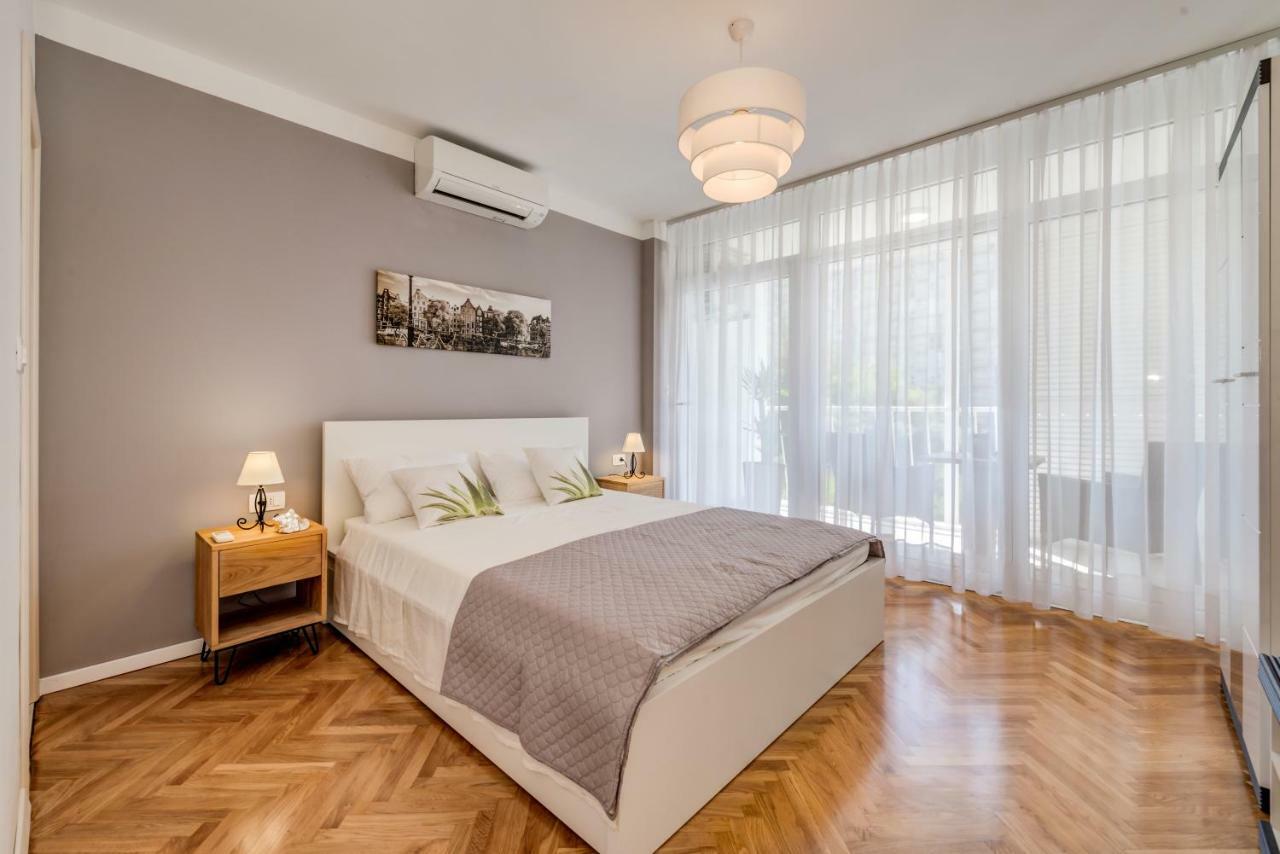 Room Nada Split Luaran gambar